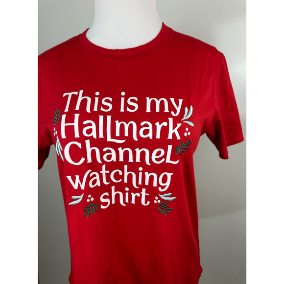 ✨2/$20 Hallmark Embroidered Red Holiday Festive Movie Watching Cotton T-Shirt XL - Picture 5 of 10